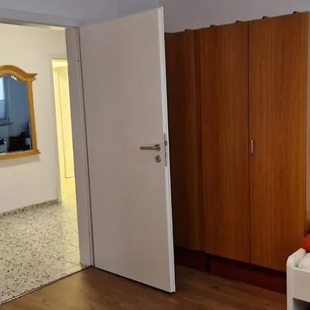 Haus Fuer Monteure In Holiday home Bingen am Rhein