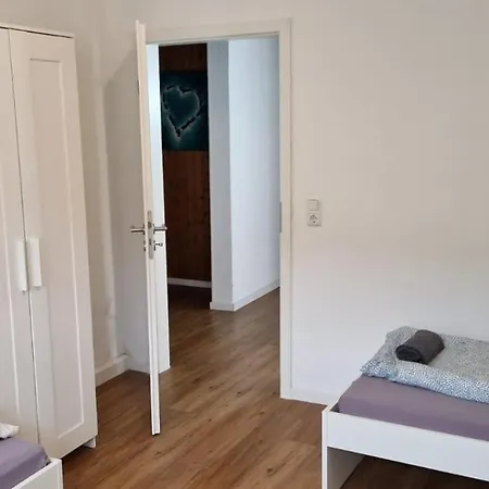 Prázdninový dům Haus Unterkunft Mit 6 Schlafzimmern Fuer Monteure In Bingen Am Rhein *