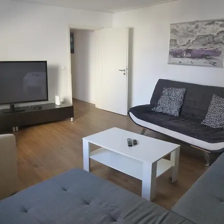 Haus Unterkunft Mit 6 Schlafzimmern Fuer Monteure In Bingen Am Rhein Prázdninový dům Bingen am Rhein