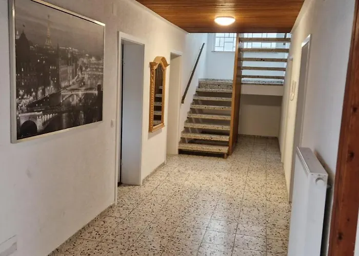 Haus Für Monteure In *